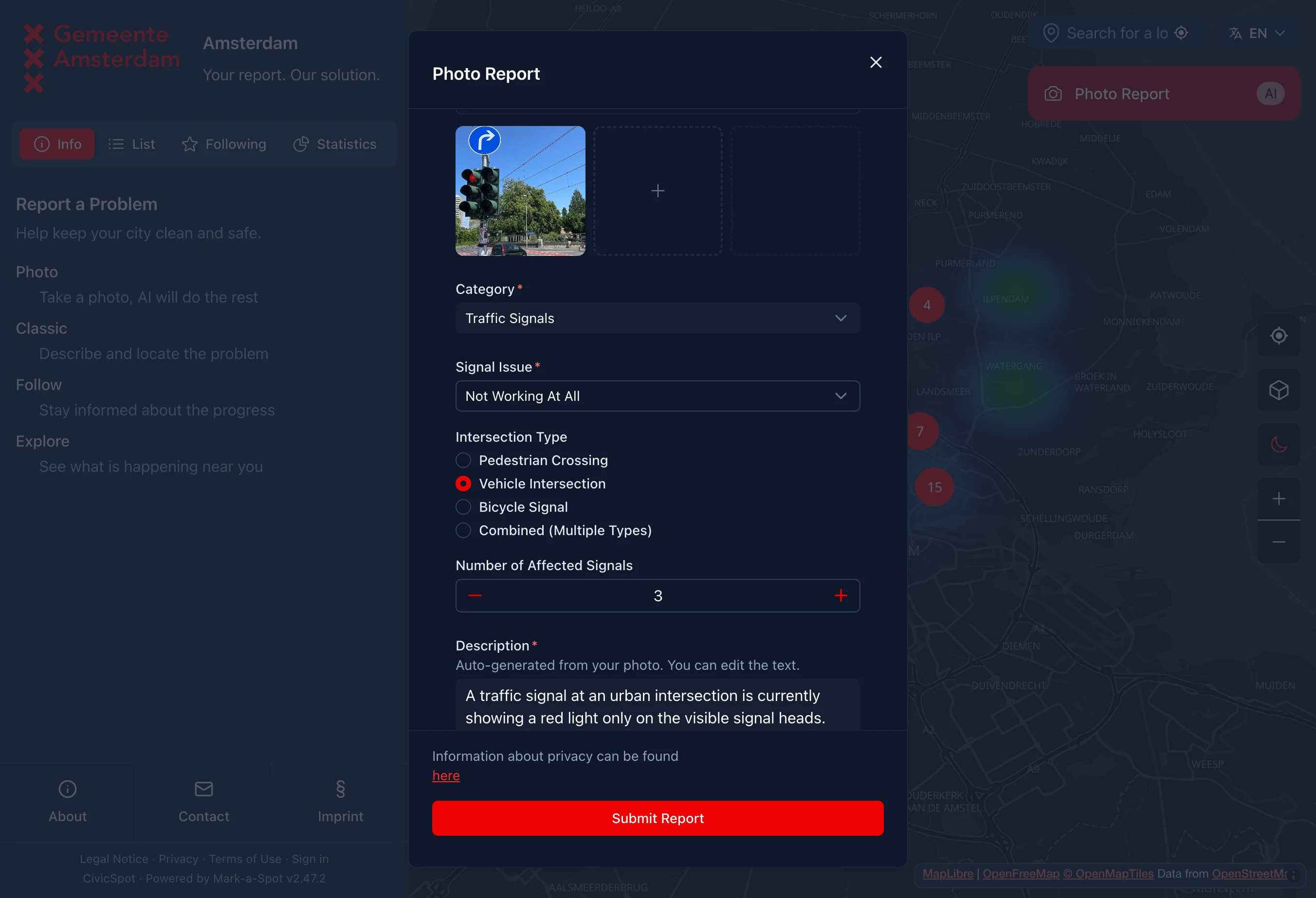 Dialog hlášení s fotografií, kde AI analyzuje fotografii a automaticky doplňuje kategorii a popis