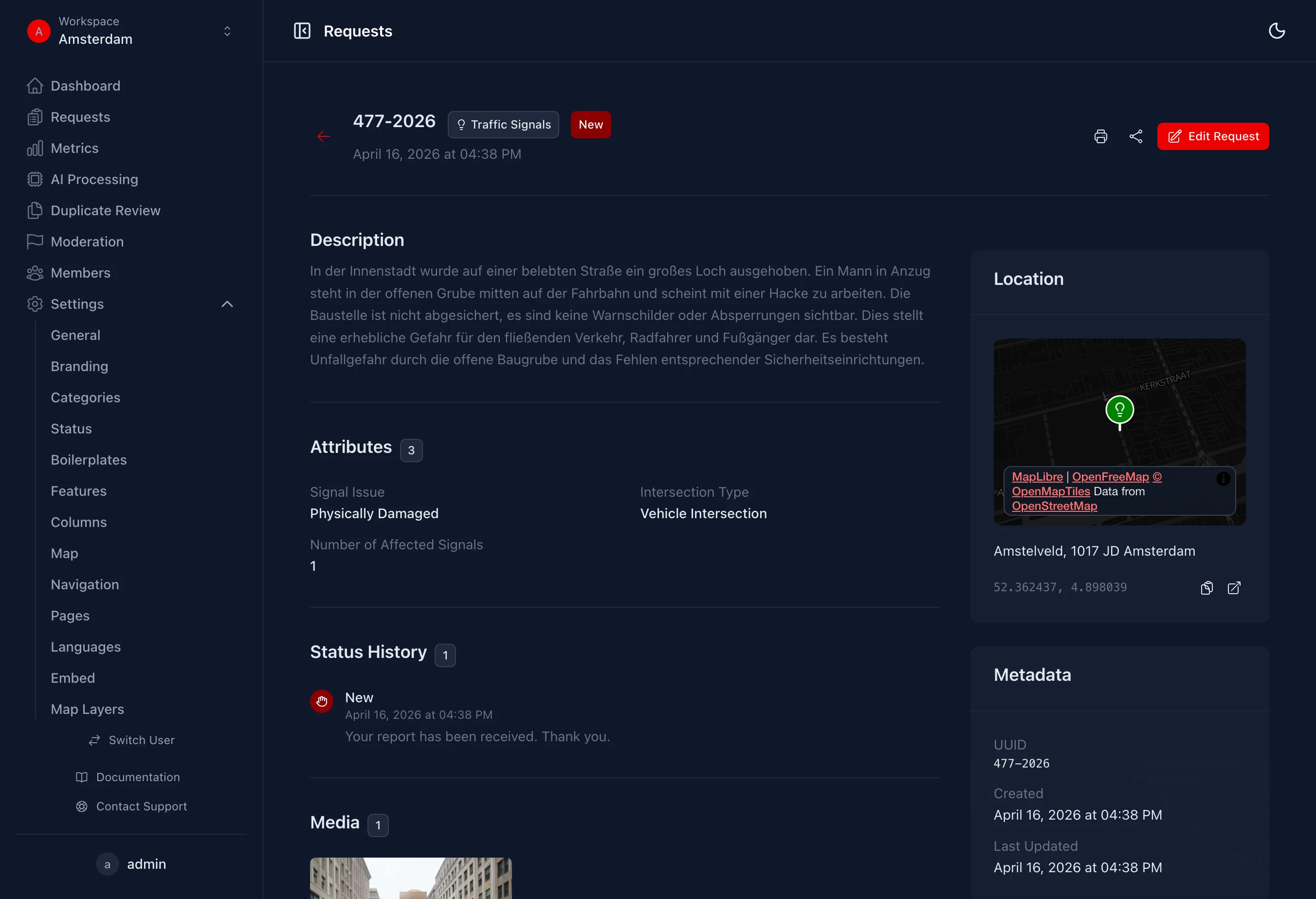 Detail hlášení s AI vygenerovaným popisem a extrahovanými atributy